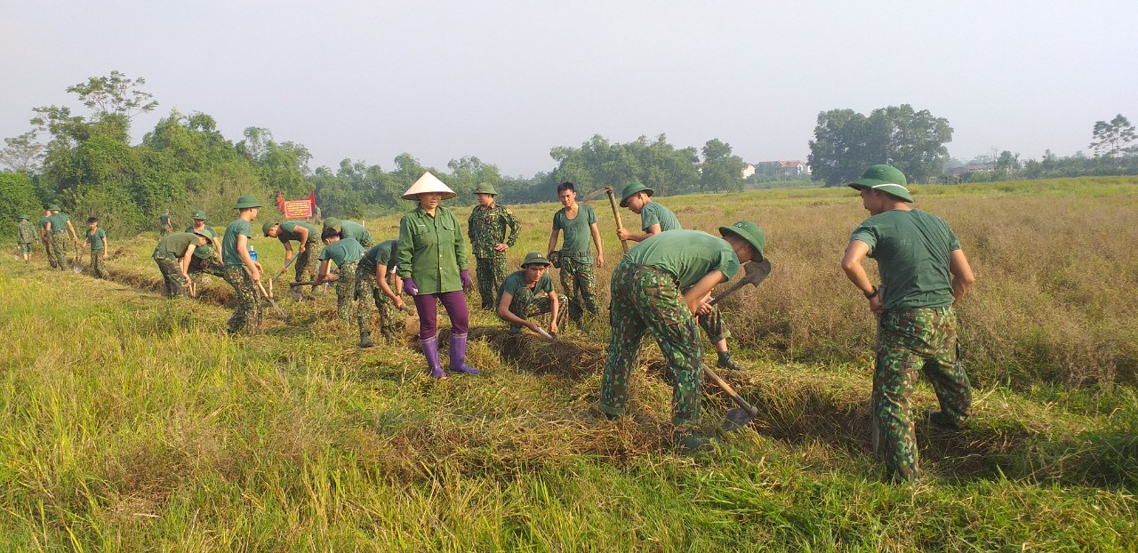 Ấm tình quân dân